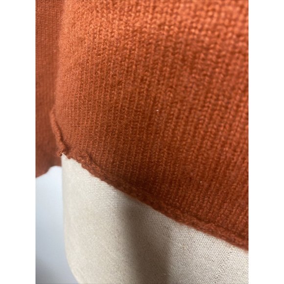 Neiman Marcus Womens Cashmere Sweater Rust Size M Pull over V Neck long Sleeves - Picture 5 of 8